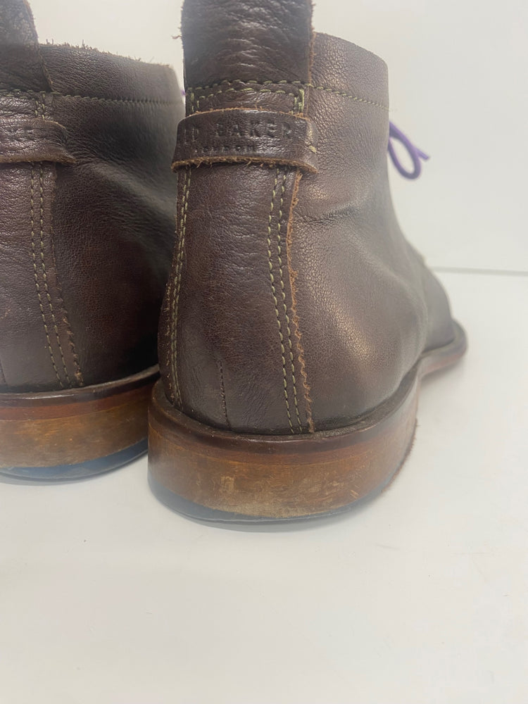 Fabulous Ted Baker Ashcroft 4 Chukka Boots UK9 Brown LG276