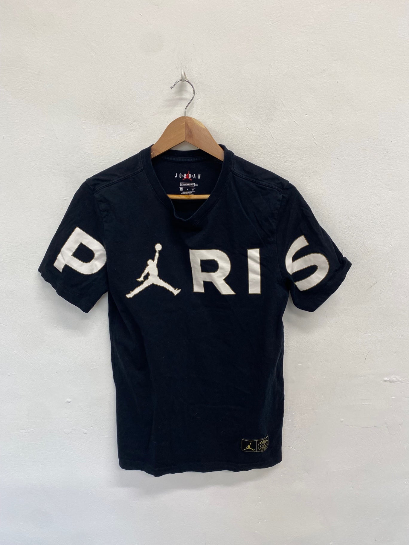 Fabulous Nike jordan psg Paris Saint germain T-Shirt UK S Black LG276