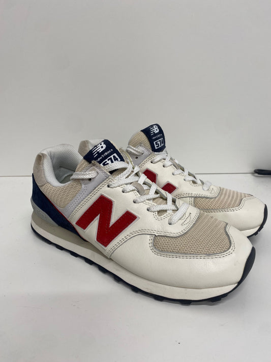 Fabulous New Balance 574 low sea salt Sneakers UK9 Beige ML574WN2 LT002