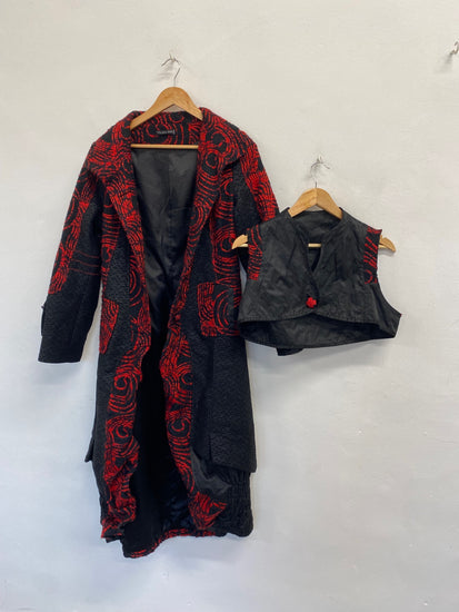 Fabulous Fille de sables Longline jacket & waistcoat UK 8 Black and Red manga alternative KF221