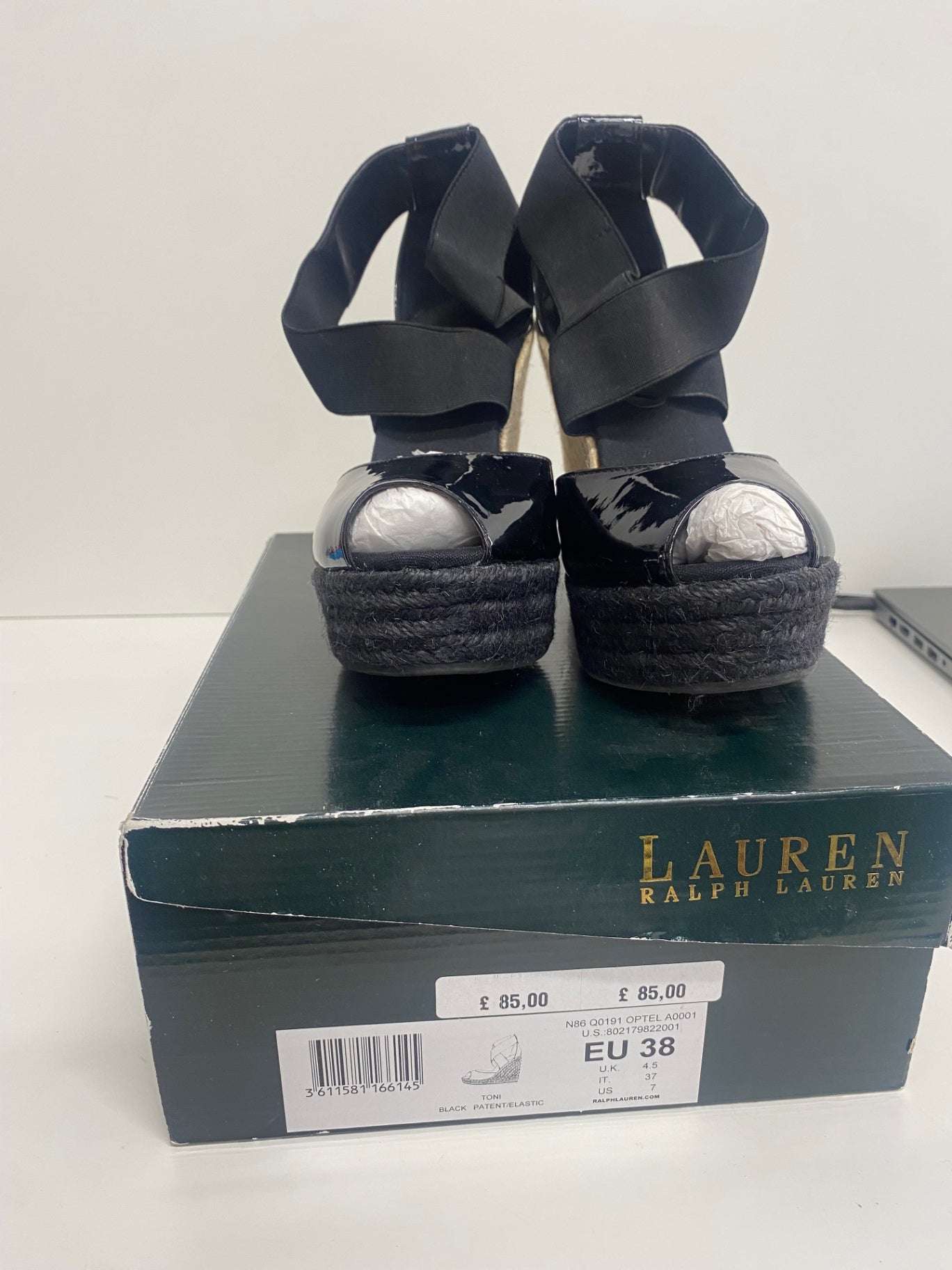Fabulous Lauren Ralph Lauren Toni Patent Wedge Sandals UK6 Black KF221