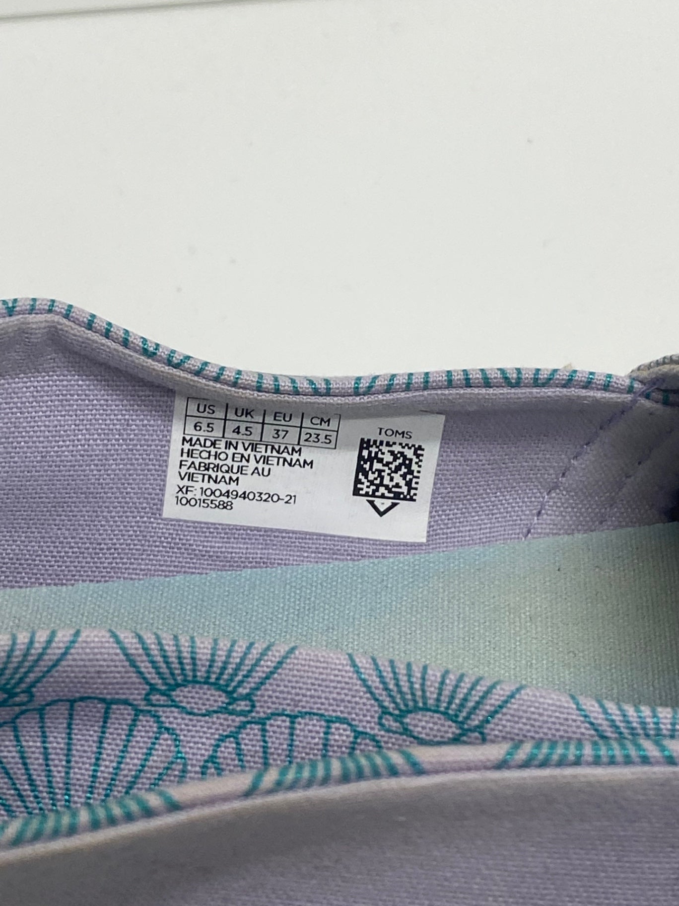 Fabulous TOMS Mermaid shell Pumps UK4 Light purple & blue shell pattern KF221