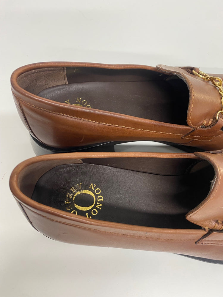 Fabulous Osprey classic timeless Loafers UK5 Brown tan leather chain details KF221