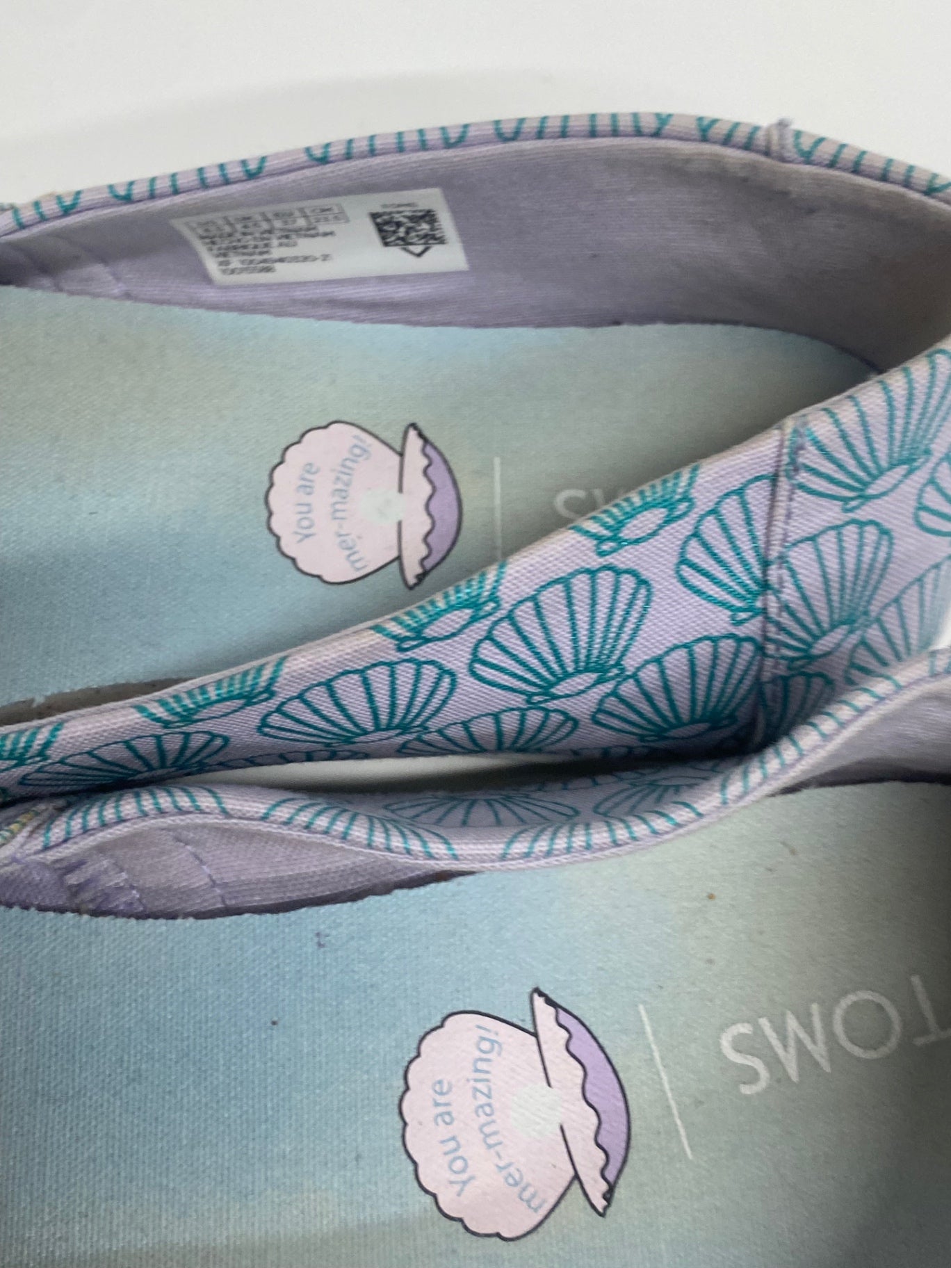 Fabulous TOMS Mermaid shell Pumps UK4 Light purple & blue shell pattern KF221