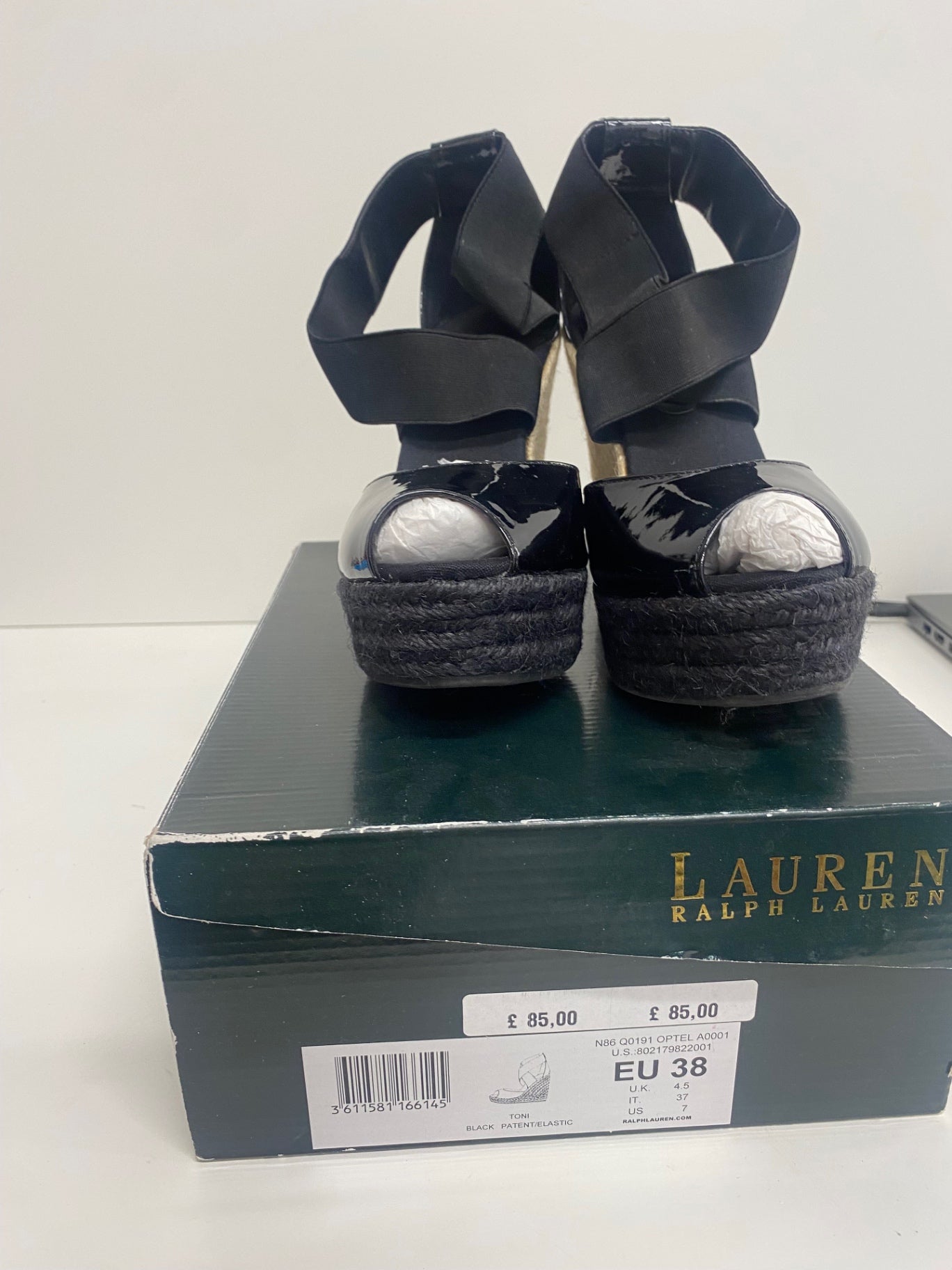 Fabulous Lauren Ralph Lauren Toni Patent Wedge Sandals UK6 Black KF221