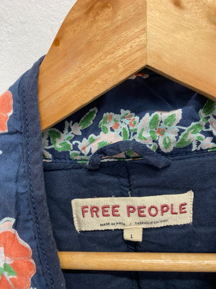 Fabulous Free People Chloe Quilted jacket bomber UK 14 Navy floral AC504