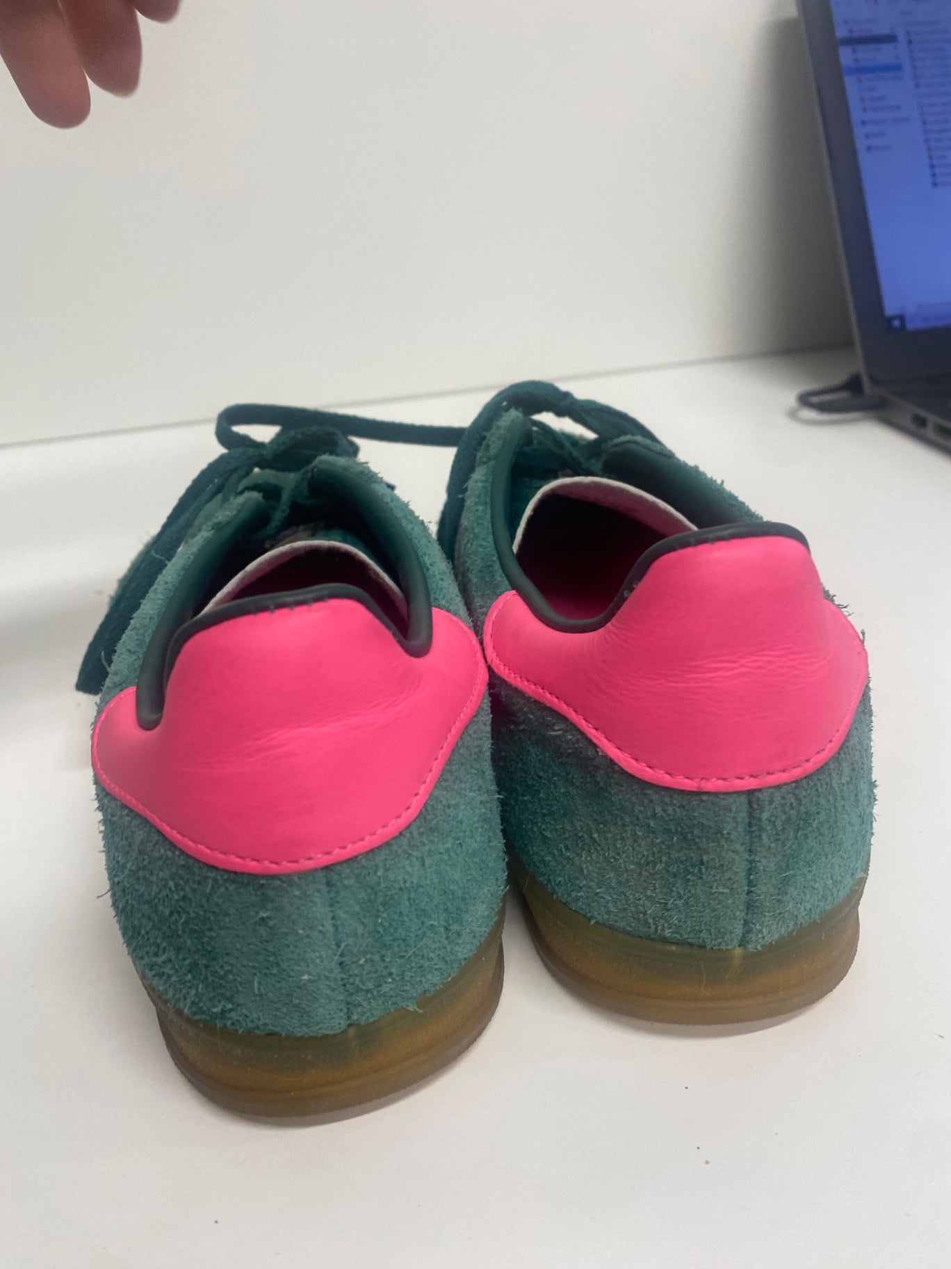 Fabulous Adidas Original Colliegiate Sneakers UK6.5 Green & Pink AC503