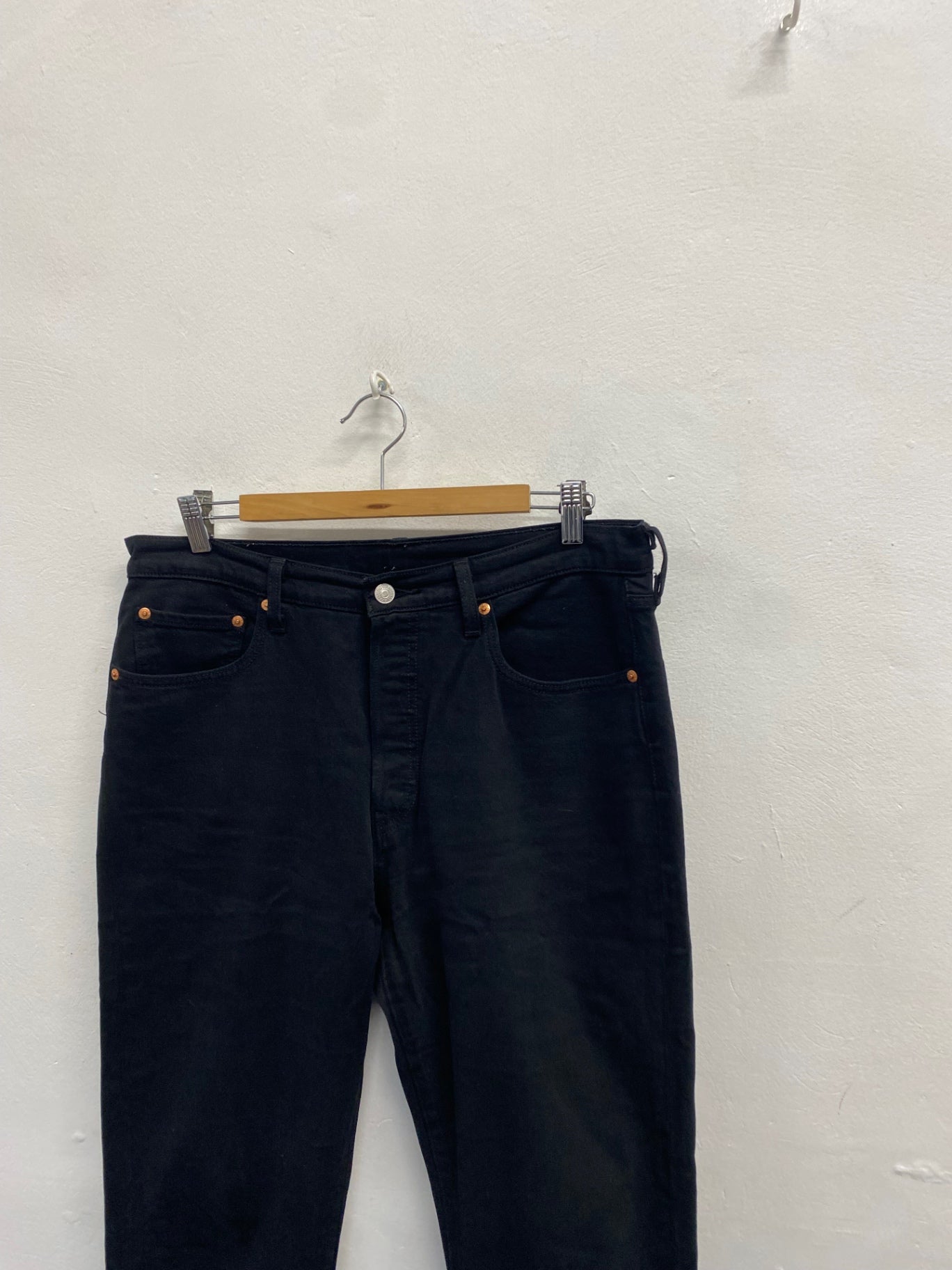 Fabulous Levi's 501 Straight jeans W32 L28 Black AC504