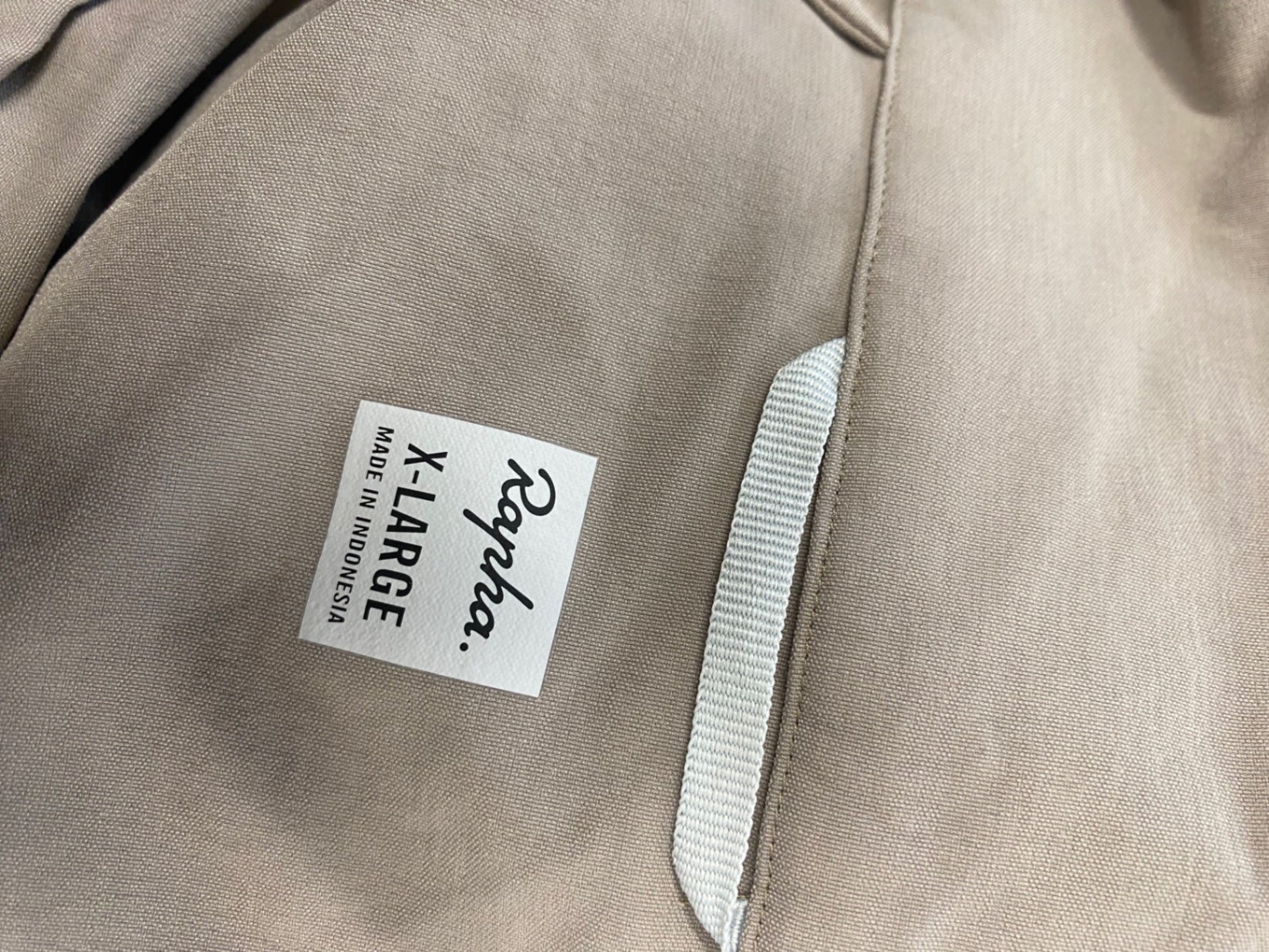Fabulous Rapha tech jacket Windbreaker UK 14 Beige AC504