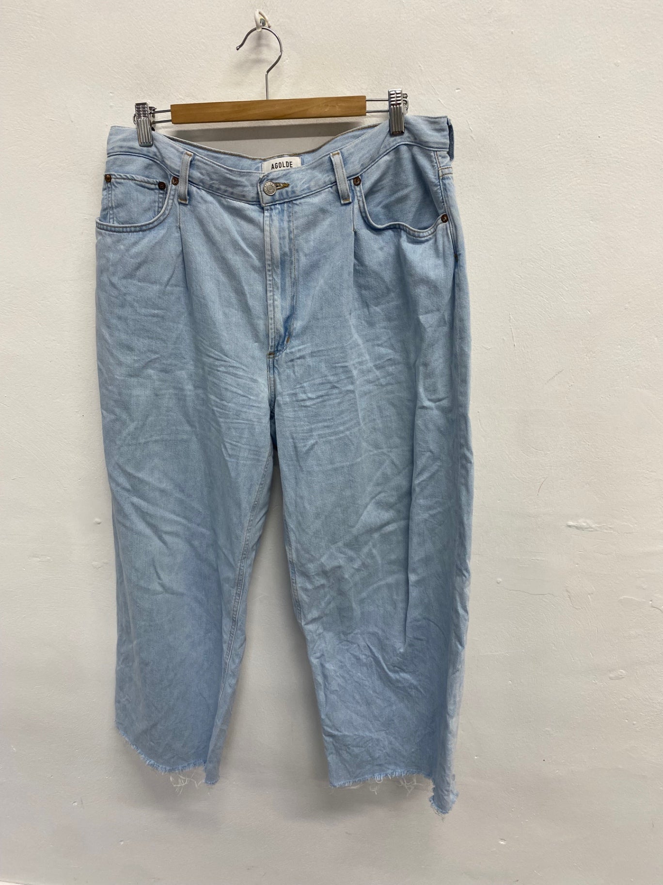 Fabulous Agolde Cropped jeans UK 14/16 Light Blue AC504