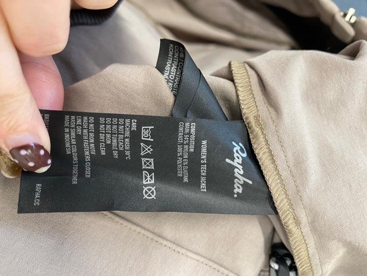 Fabulous Rapha tech jacket Windbreaker UK 14 Beige AC504