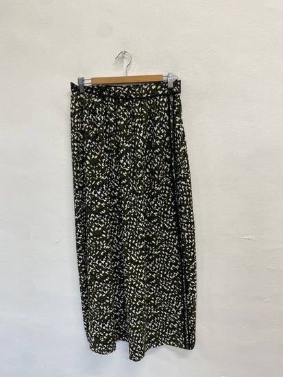 Fabulous Whistles Midi Skirt UK 12 Khaki black speckle NN505