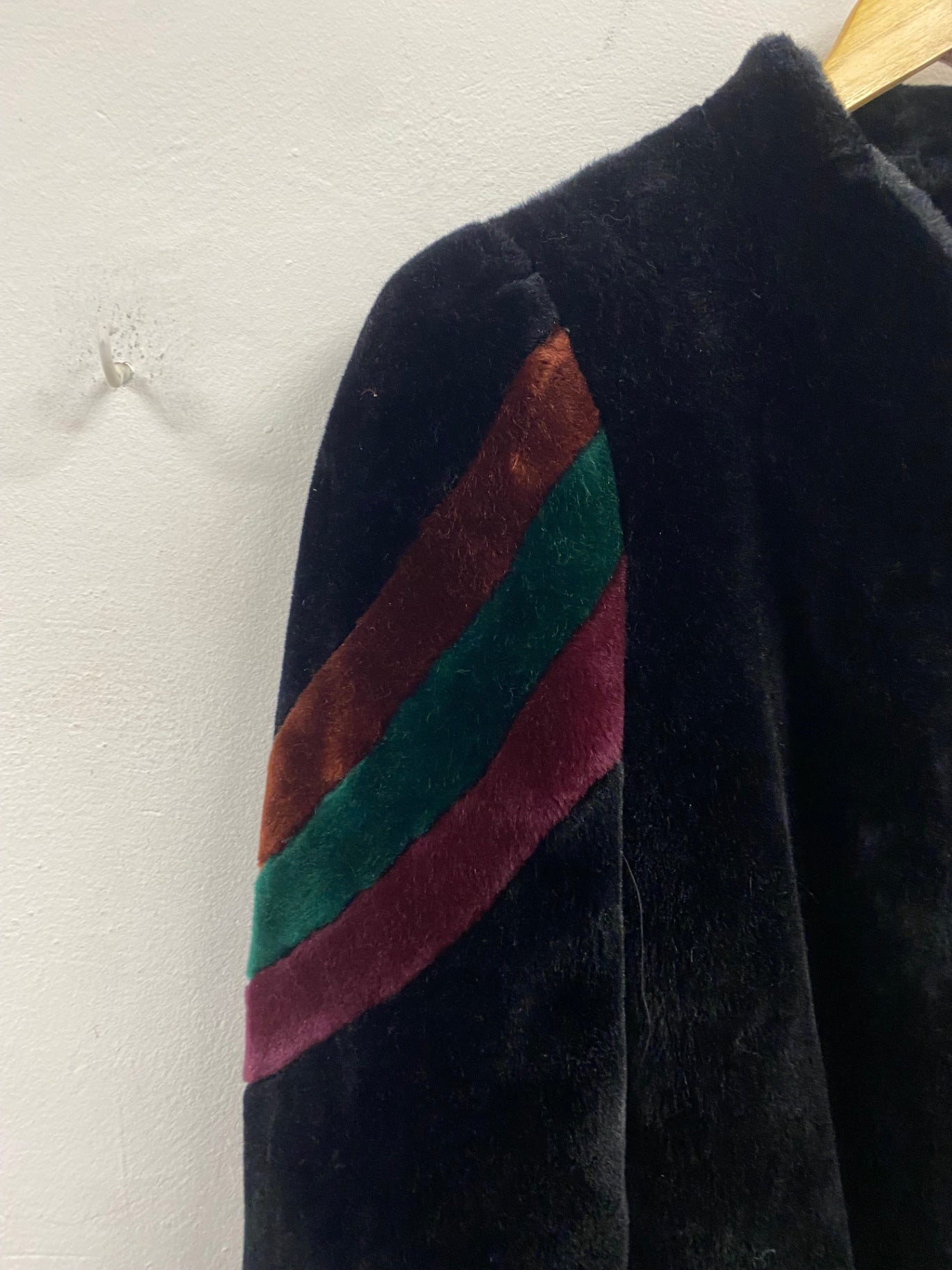 Fabulous retro Osdin Faux fur Scottish jacket UkS Black Vintage AW002