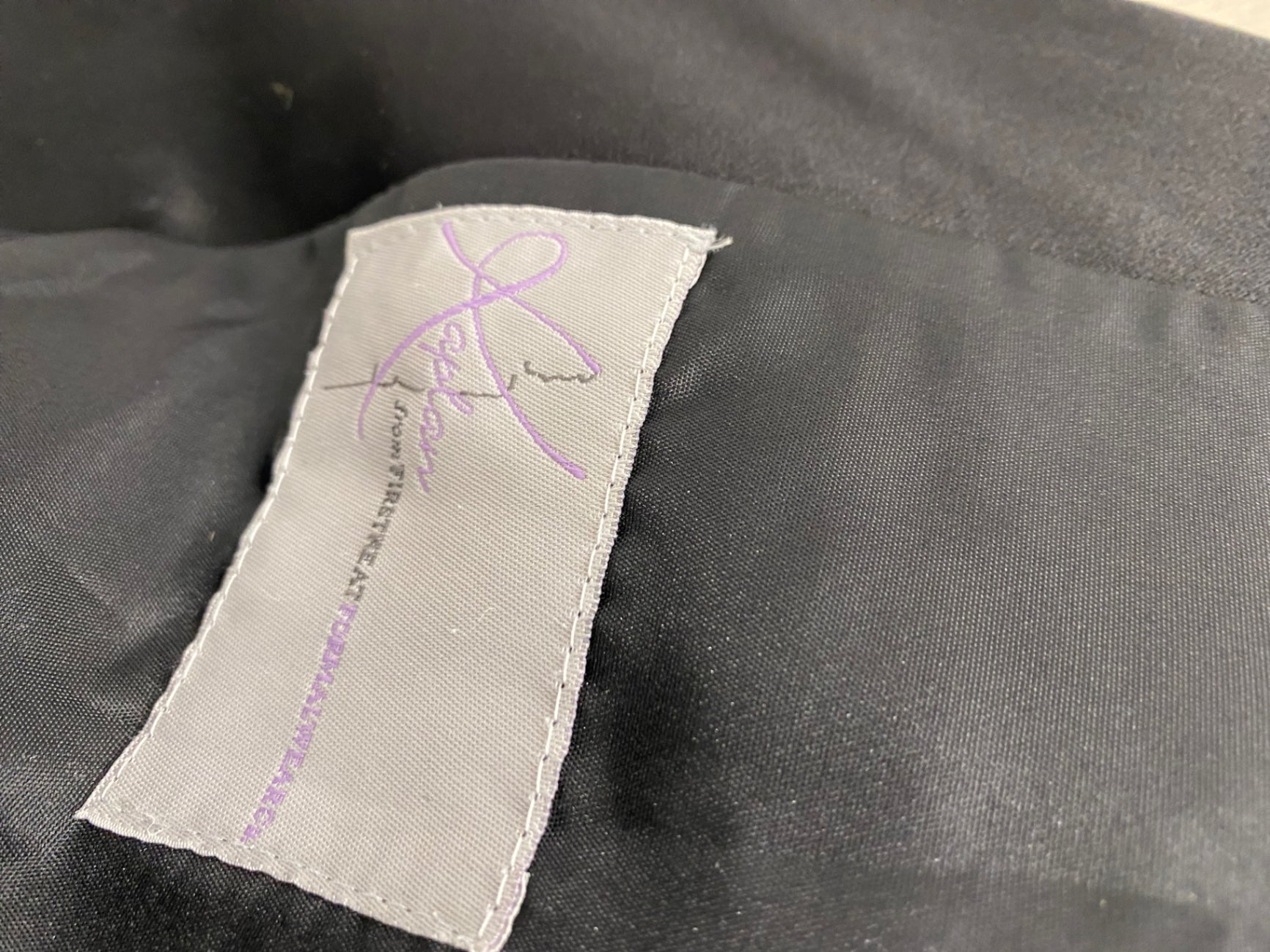 Fabulous ex hire Scottish Wool Prince Charlie Kilt Jacket Age 9-11 Black #910 MD001