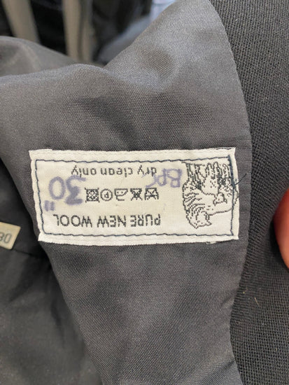 Fabulous ex hire wool Scottish Kilt Jacket Age 8-10 Black #906 MD001