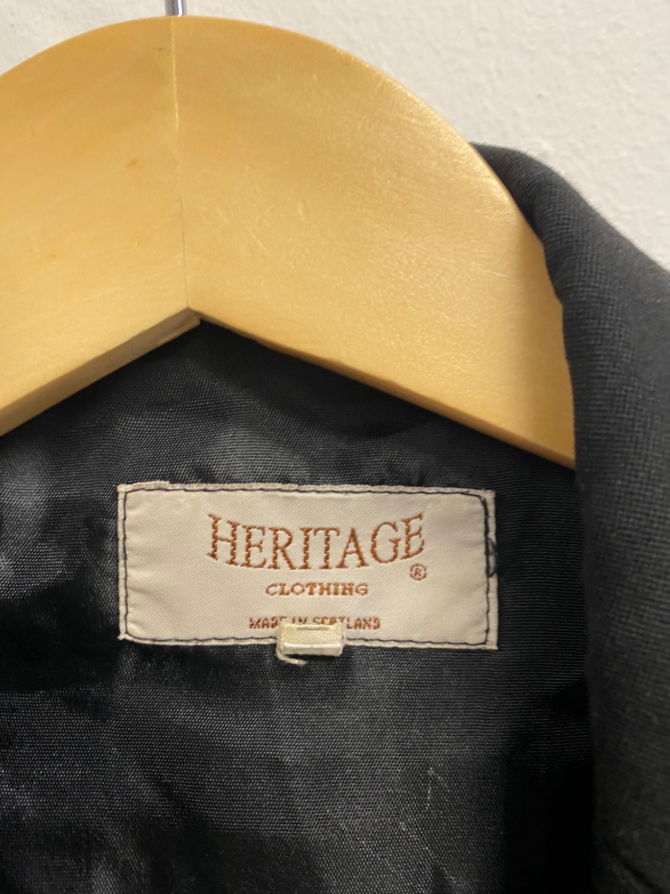 Fabulous ex hire Heritage wool Prince Charlie Kilt Jacket Age 8-10 Black #903 MD001