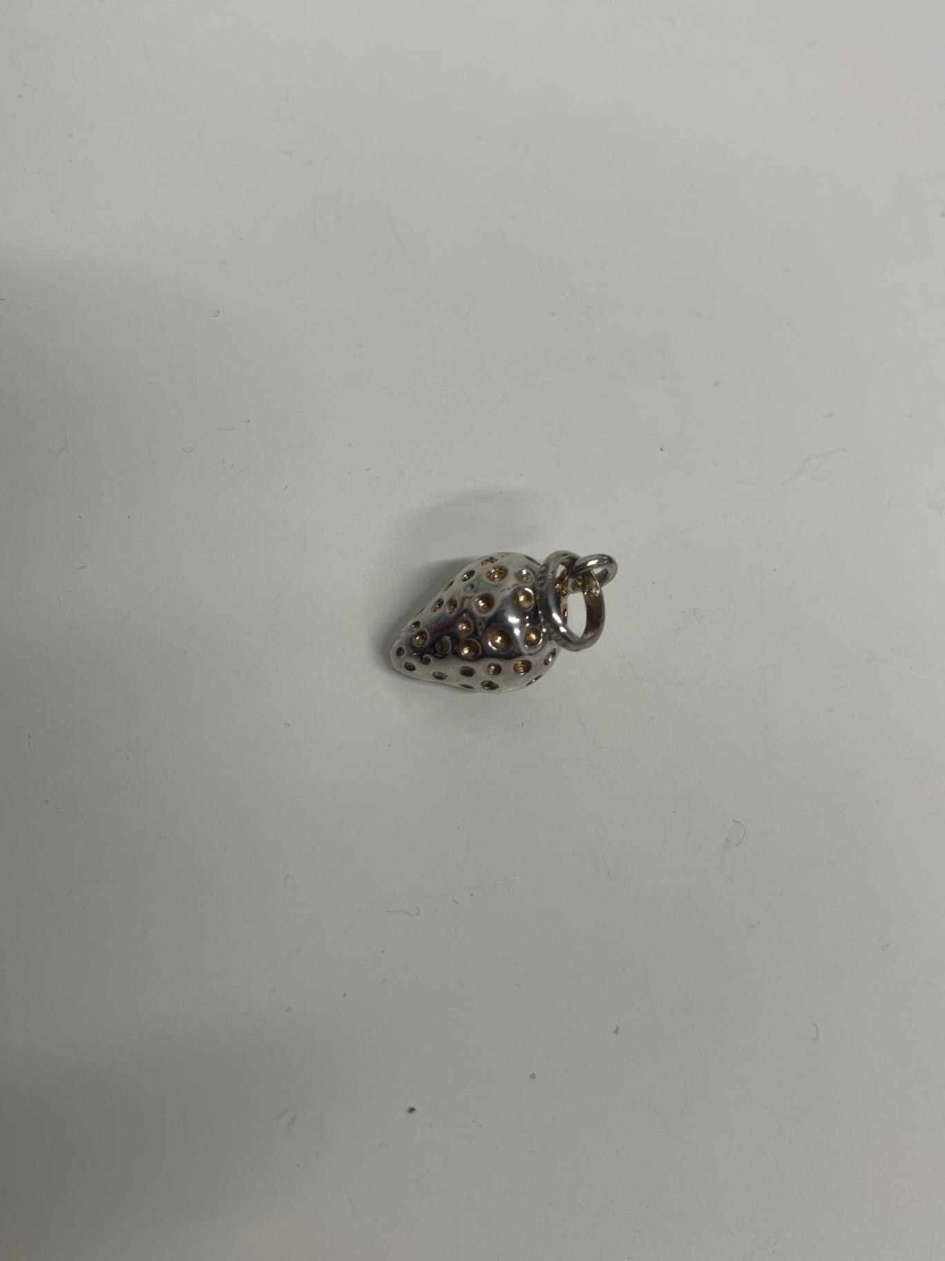 Fabulous Links of London strawberry Silver Bracelet charm One size DW002