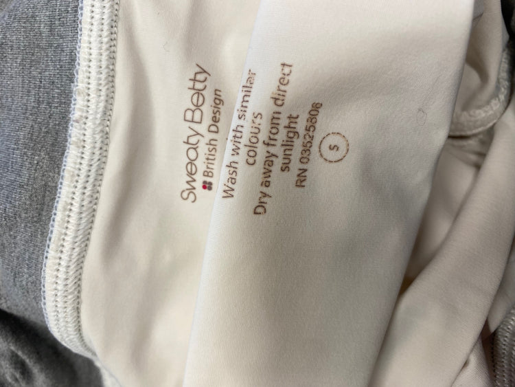 Fabulous Sweaty Betty Shorts UK 8 Dandelion grey TA506