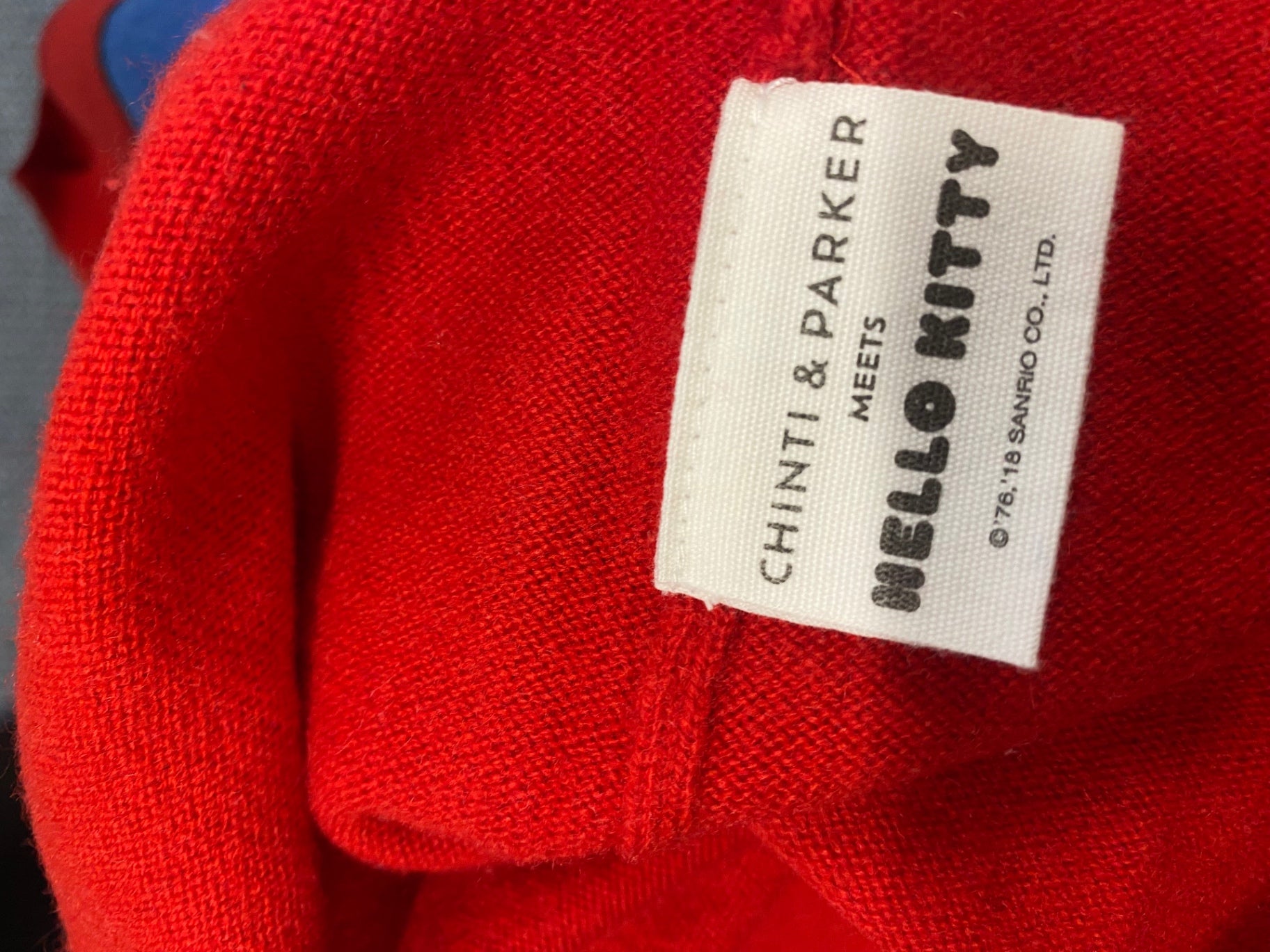 Fabulous Chinti & parker x hello kitty cashmere Knitted jumper UK 8 Red blue WLH511