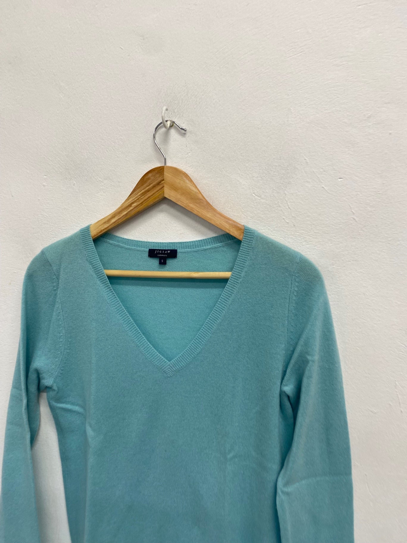Fabulous Jigsaw v neck cashmere Knitted jumper UK 8 Light Blue WLH51