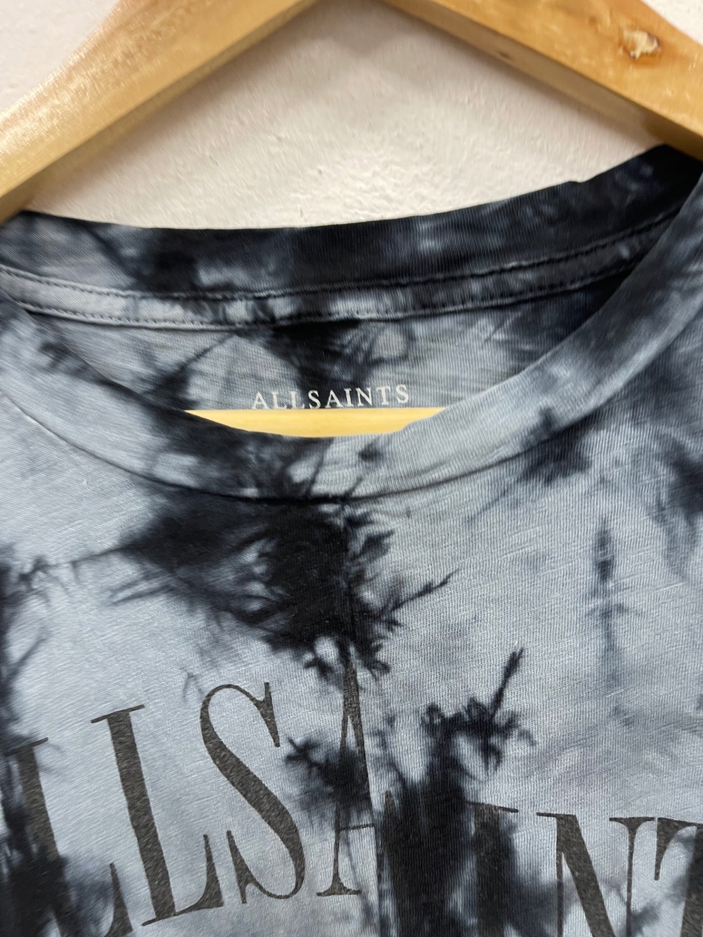 Fabulous AllSaints Dropout Tie Dye  T-Shirt UK12 Black & Grey LB512