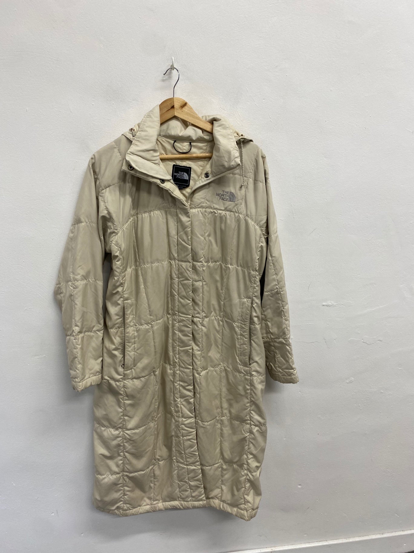 Fabulous The North Face longline Puffer Jacket UK 10/12 Beige down filled CC510