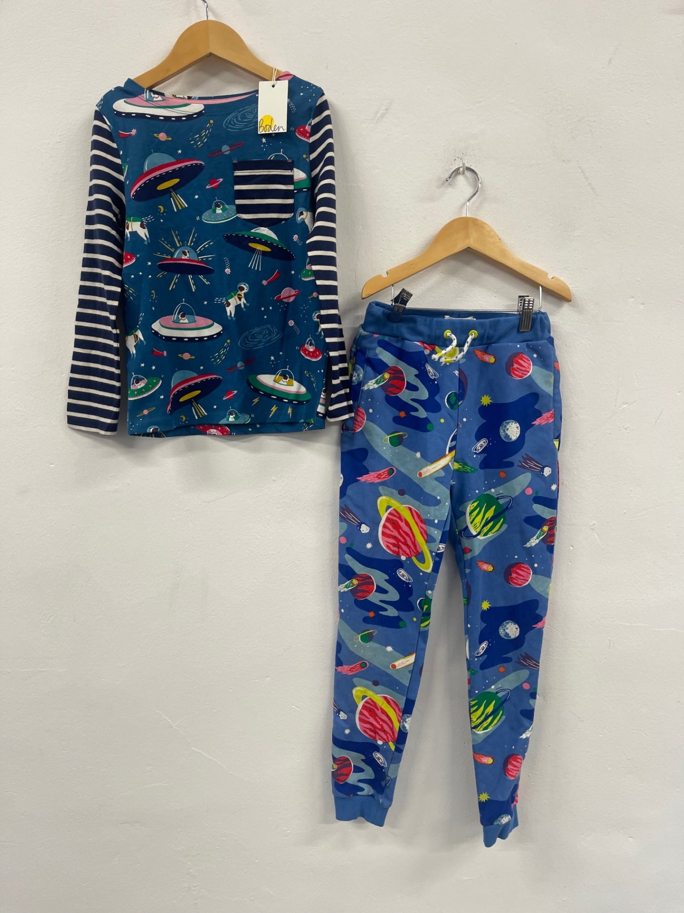Fabulous Mini Boden space top & bottoms OutfitAge 7-8 Blue