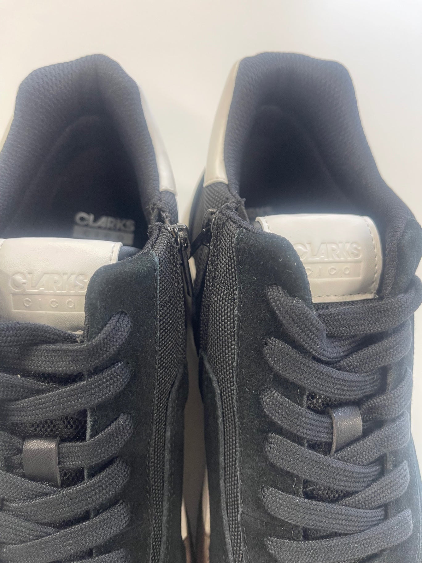 Fabulous Clark’s Cico Mid O teenager Sneakers Uk7 Black Suede LW516