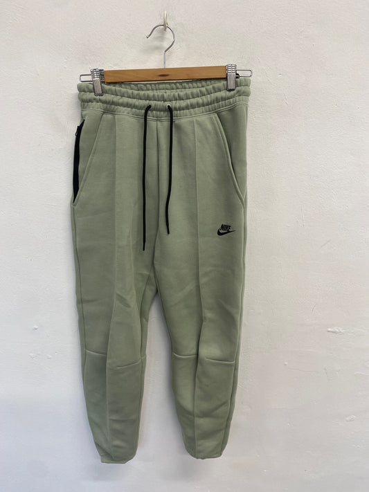 Fabulous Nike tech fleece Joggers UK XS Mint Green KG526