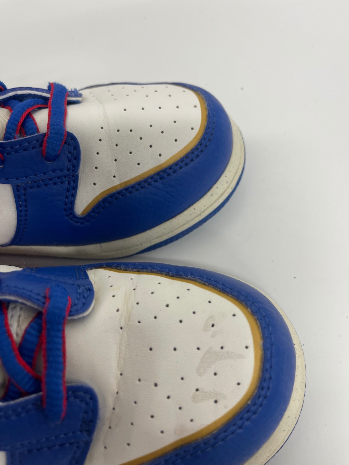 Fabulous Nike Dunk Low GS superhero Sneakers UK2.5 Blue & white JG527