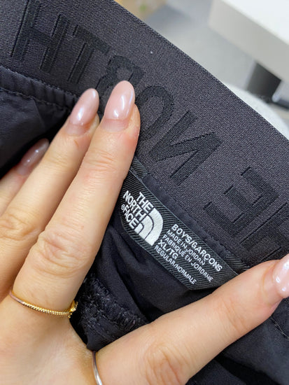 Fabulous The North Face boys Joggers 14-16yrs Black JG527