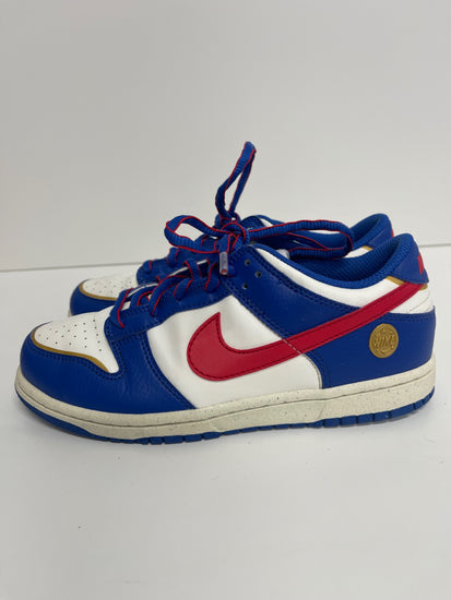 Fabulous Nike Dunk Low GS superhero Sneakers UK2.5 Blue & white JG527