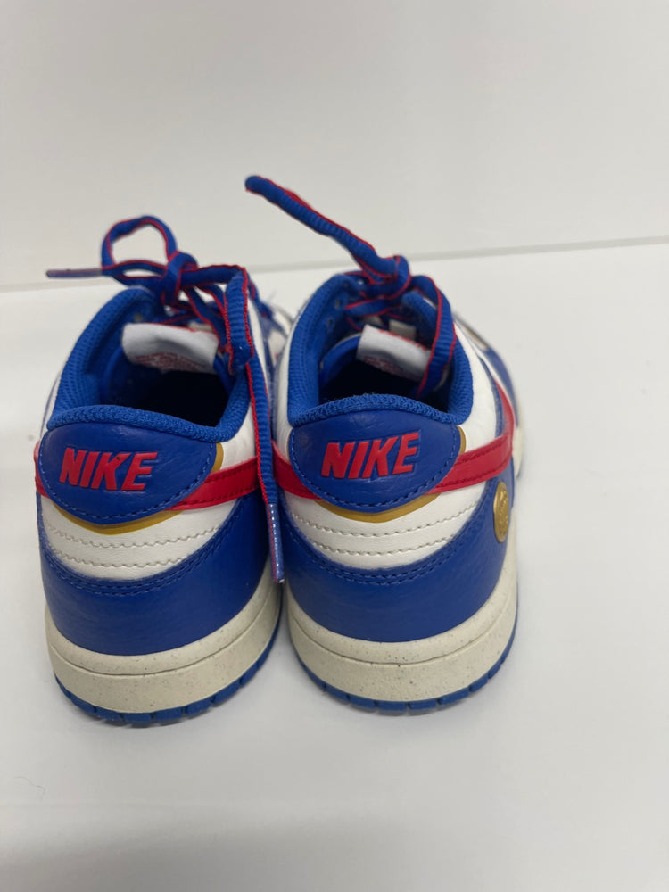 Fabulous Nike Dunk Low GS superhero Sneakers UK2.5 Blue & white JG527