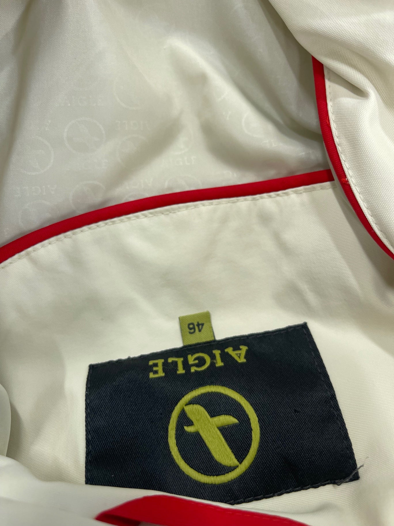 Stunning AIGLE ladies Windproof Rain Jacket UK18 Cream CW534