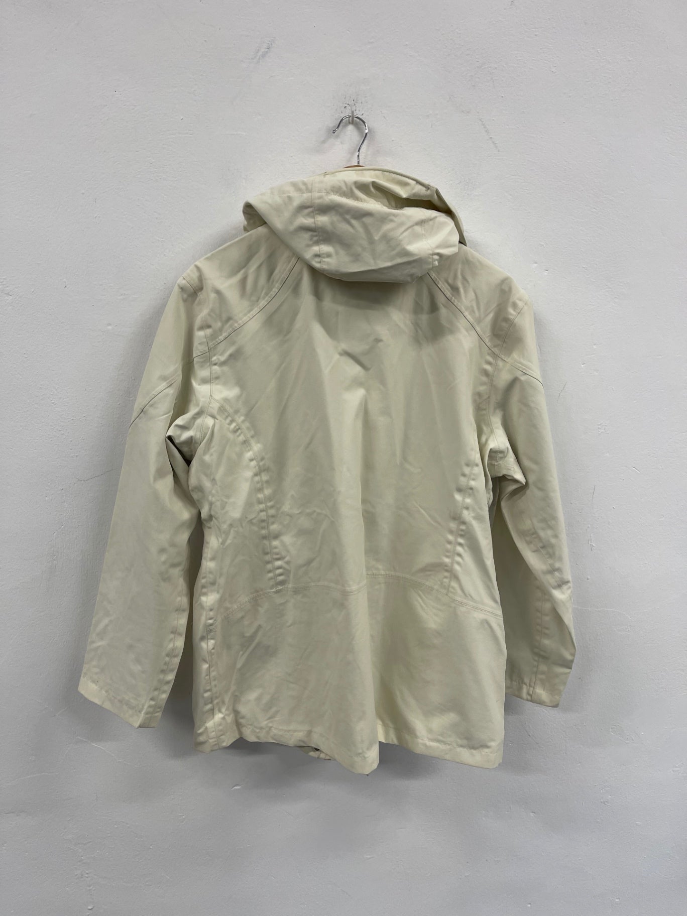 Stunning AIGLE ladies Windproof Rain Jacket UK18 Cream CW534