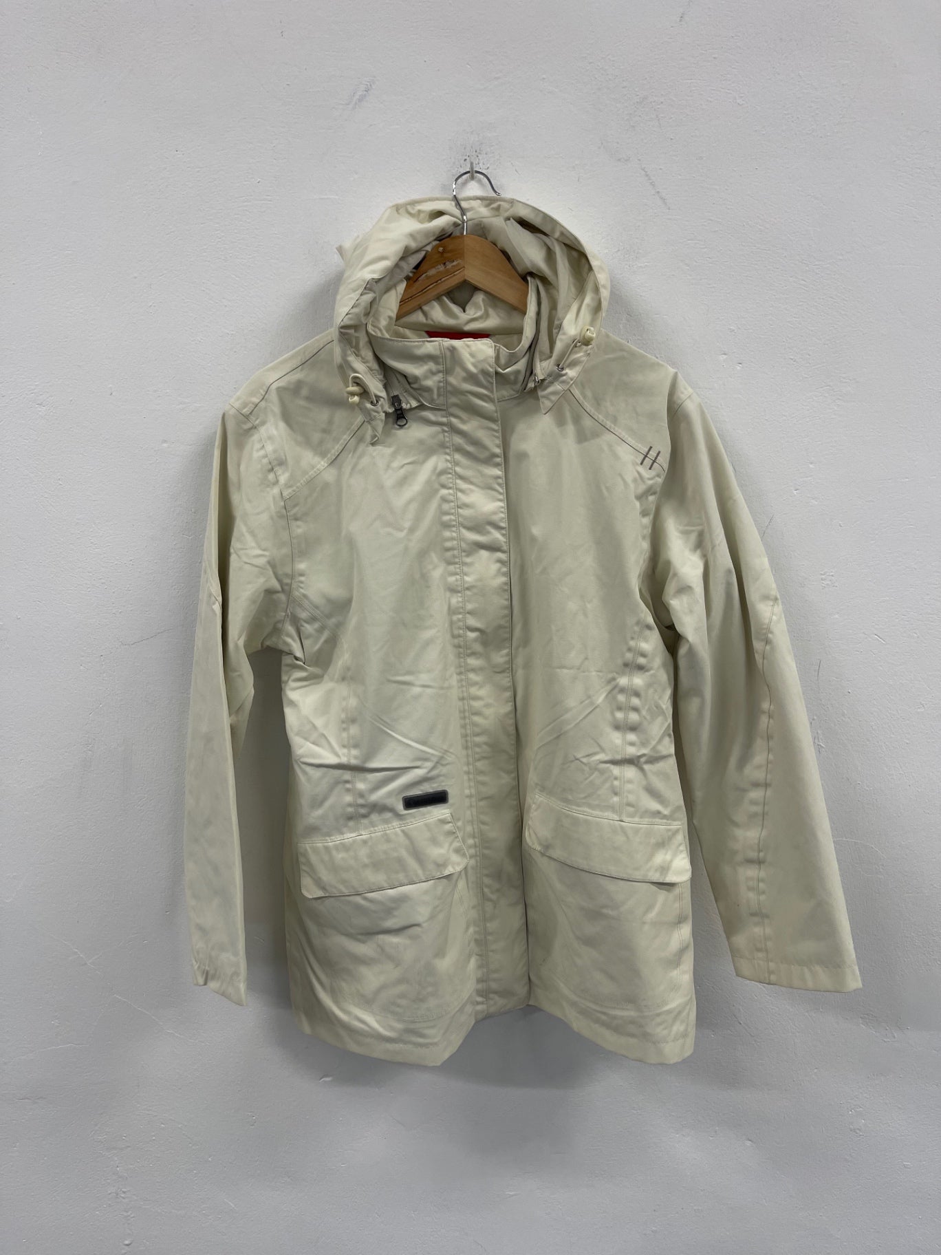 Stunning AIGLE ladies Windproof Rain Jacket UK18 Cream CW534