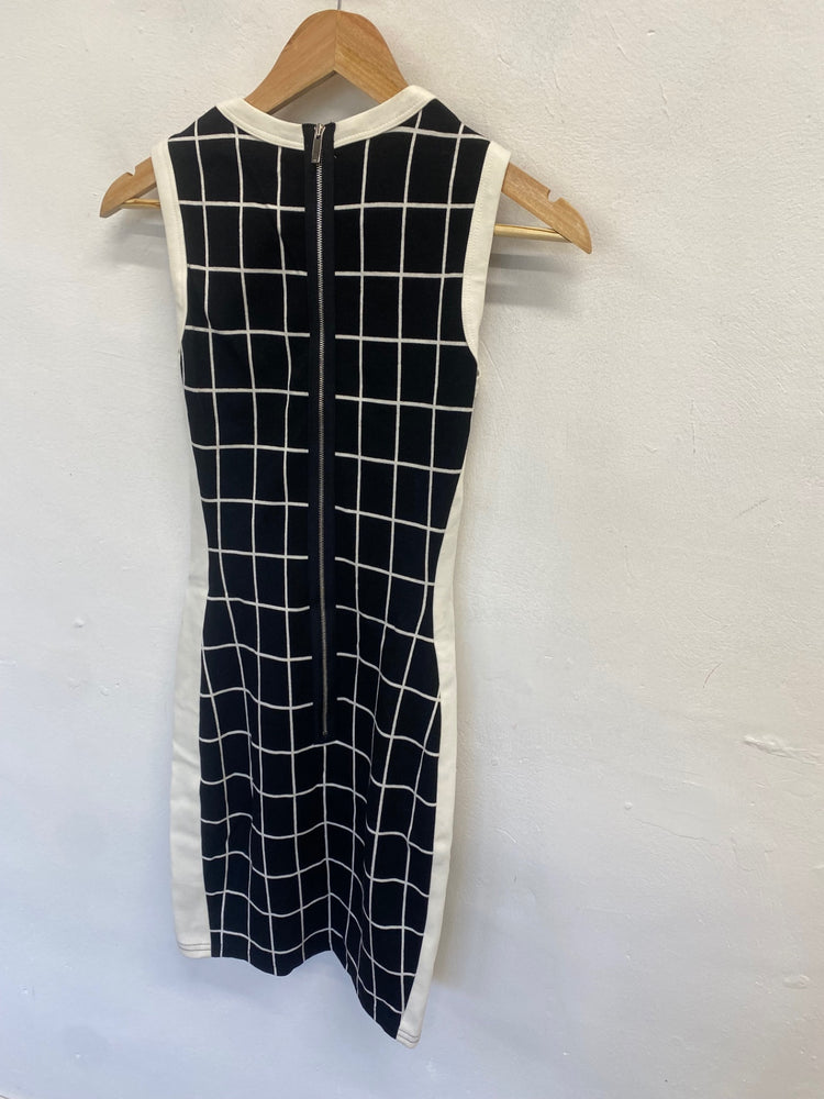 Stunning Karen Millen Mini dress UK 8 Black & white checked FH539 