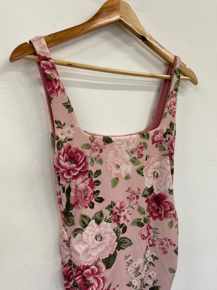 Stunning Club L London ruched floral Dress Uk8 Pink FH539