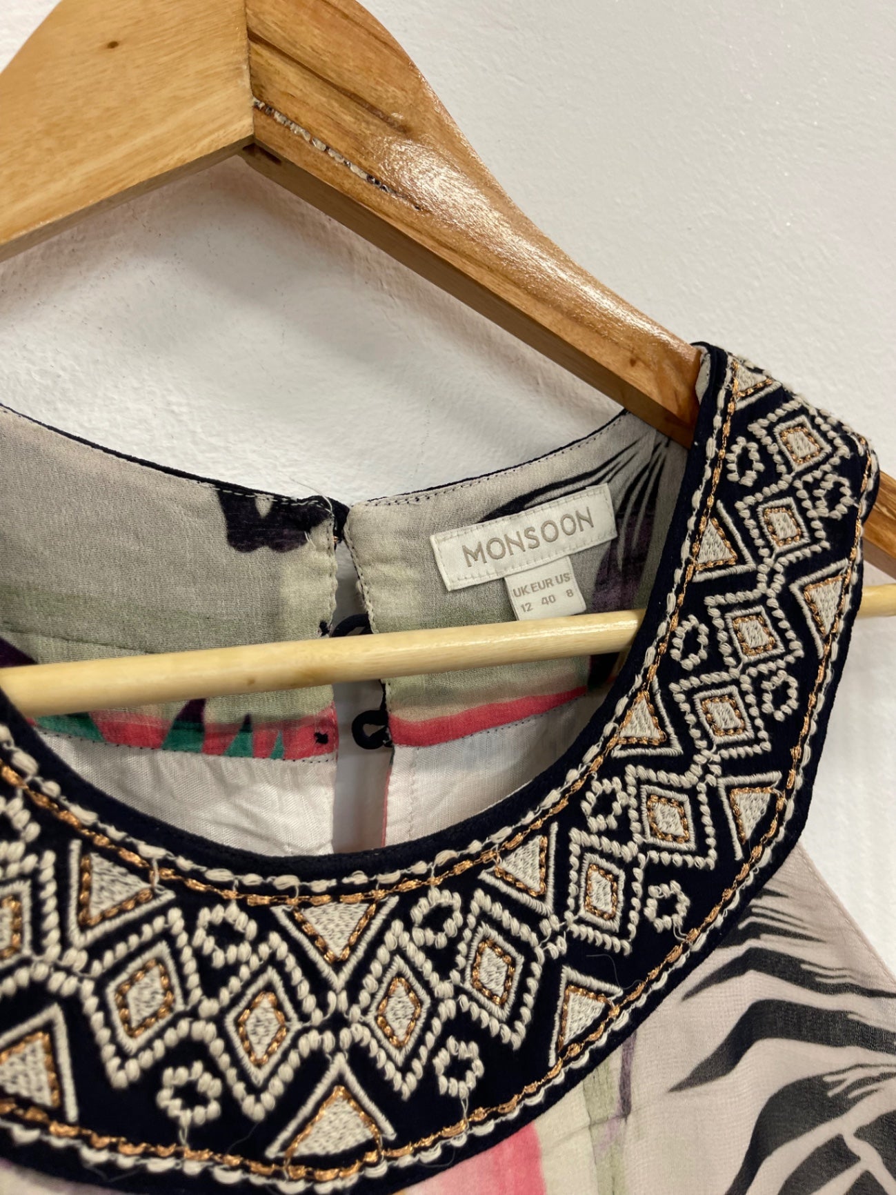 Stunning Monsoon Egyptian floaty occasion Dress UK12 Multicoloured KS544