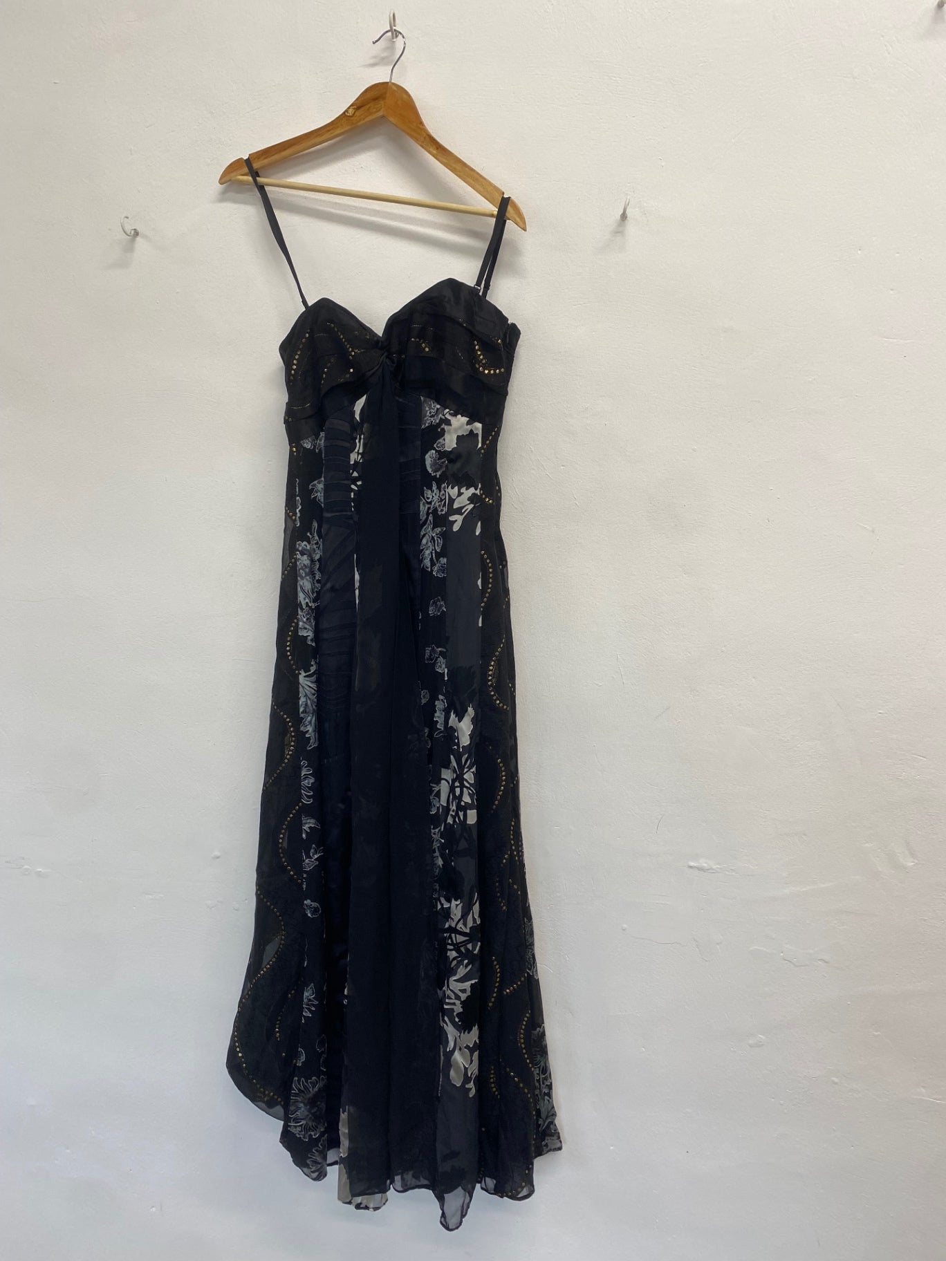 Stunning Monsoon Maxi Dress UK 12 Black grey floral silk KS544