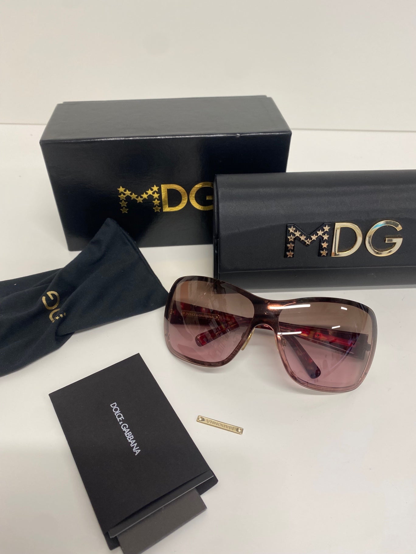 Stunning Dolce & Gabbana Madonna Sunglasses One size Red gold tortoise KS544