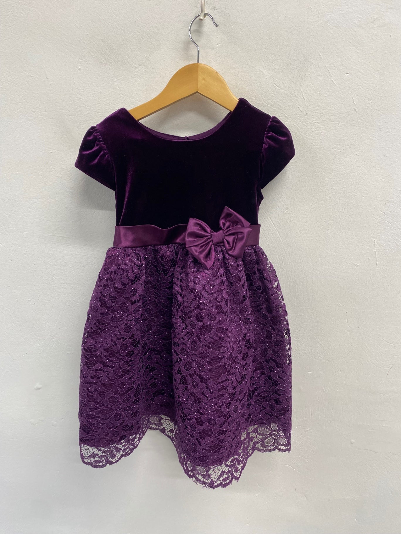 Stunning girls Jona Michelle Girls dresses 4yrs Purple lace glitter FM562
