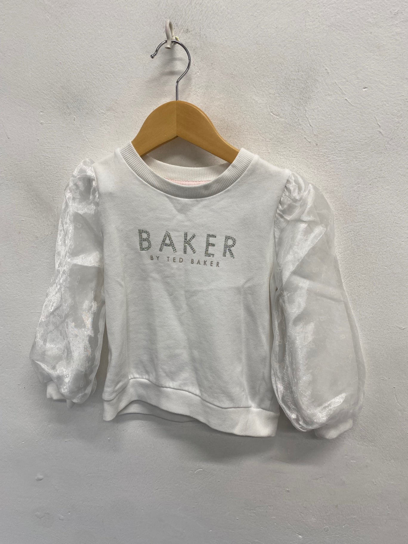 Stunning girls Ted Baker Sweater Age 4 White silver FM562