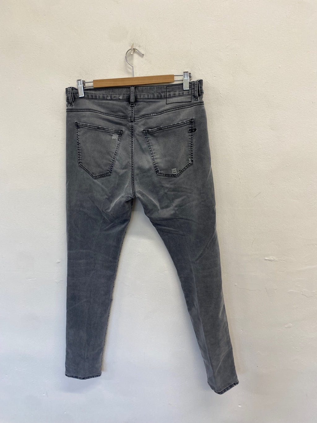 Classic men’s Diesel distressed Jeans W32" Grey NB563