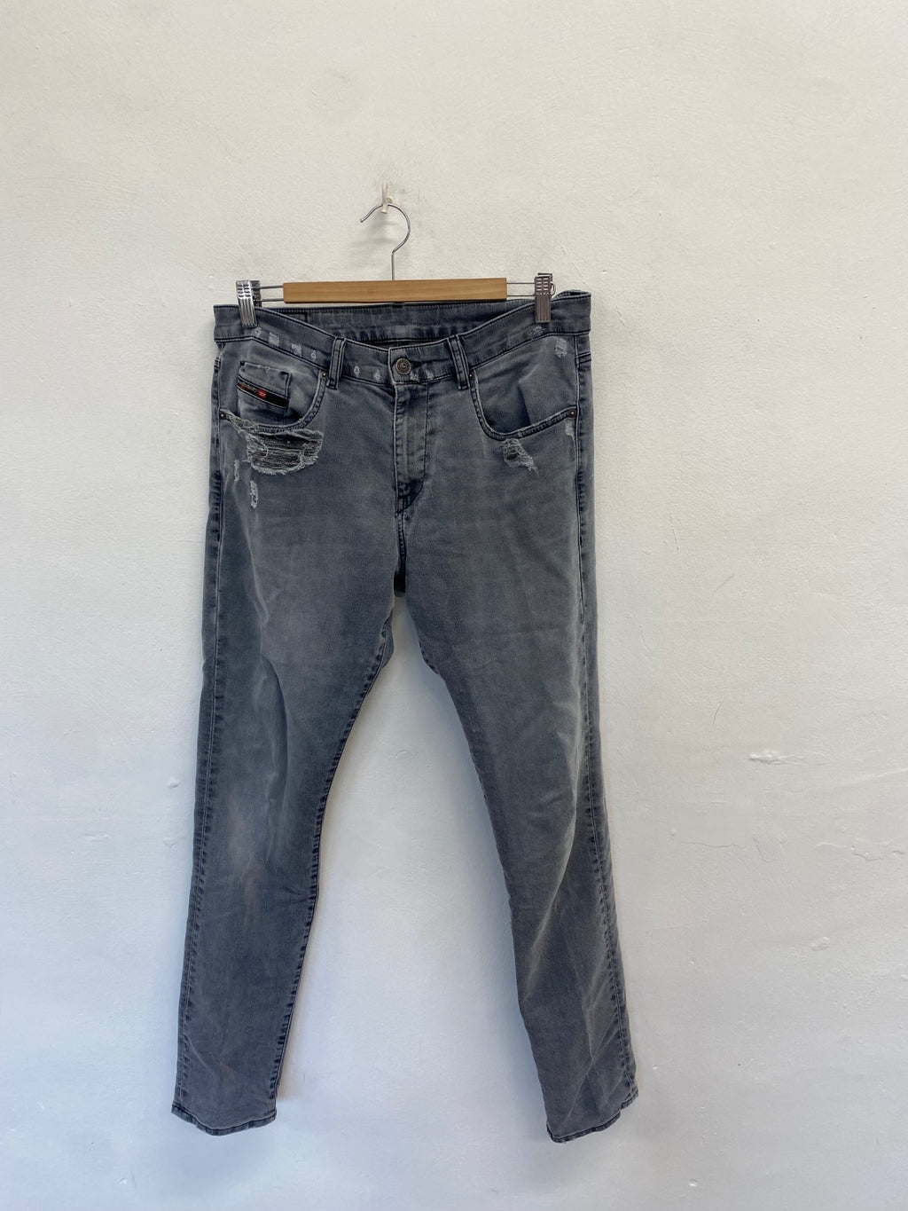 Classic men’s Diesel distressed Jeans W32" Grey NB563