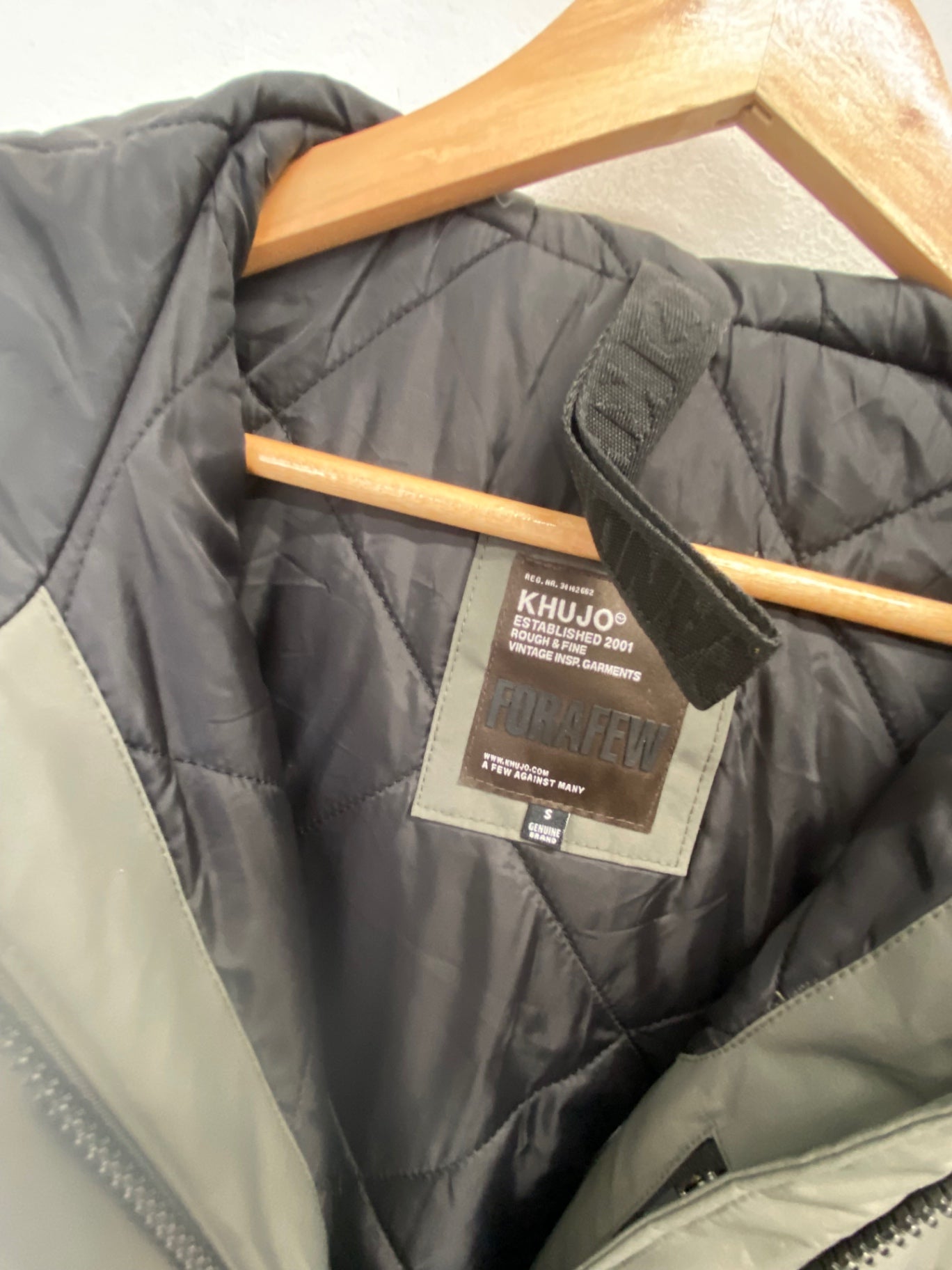 Fabulous womens Khujo Puffer Jacket UK S Khaki NB563