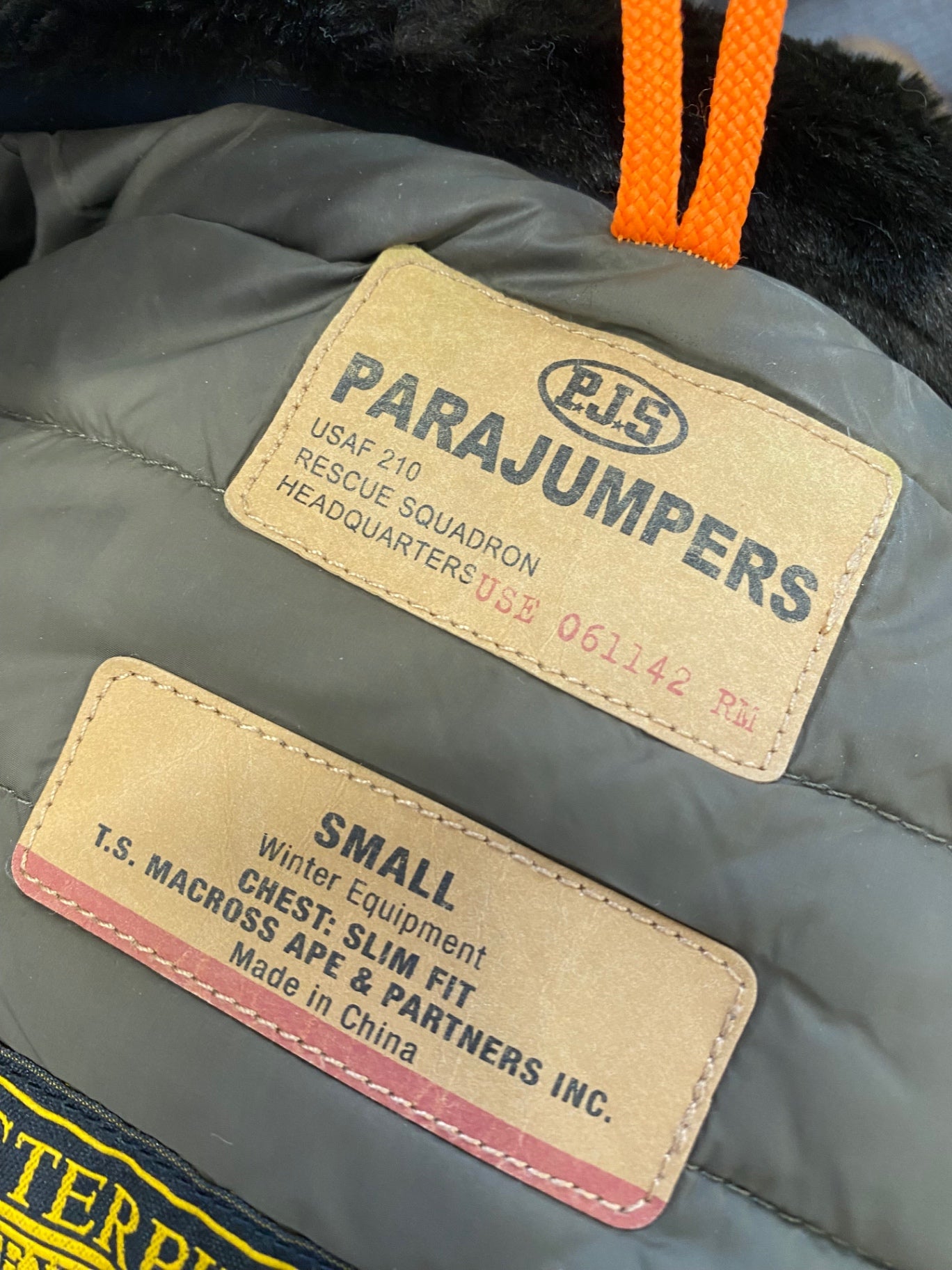 Fabulous Parajumpers rescue mountain equipment Parka Jacket down filled UK 8 Black NB563 