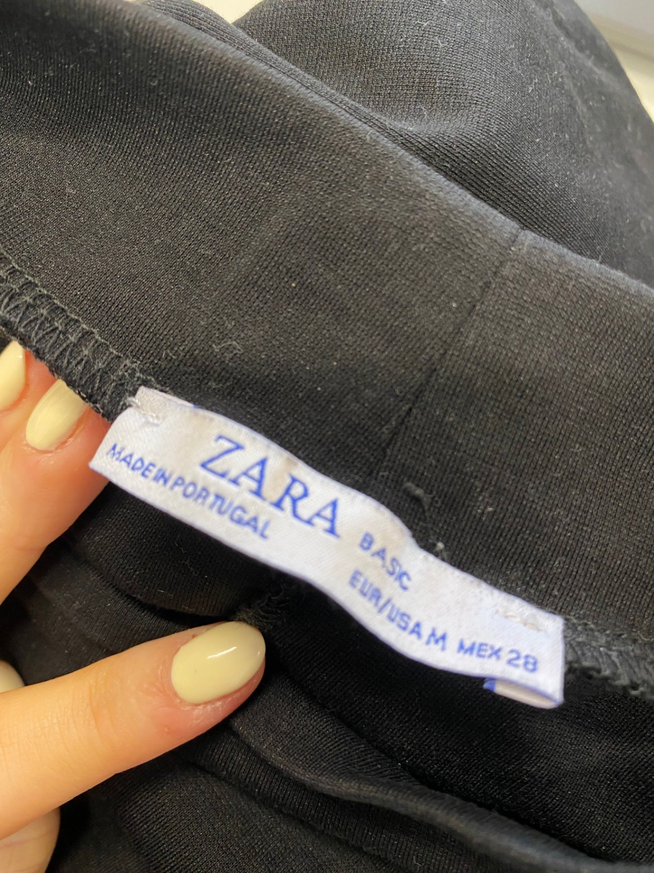 Stunning Zara Midi Dress Uk 10 Black belted high neck AM564