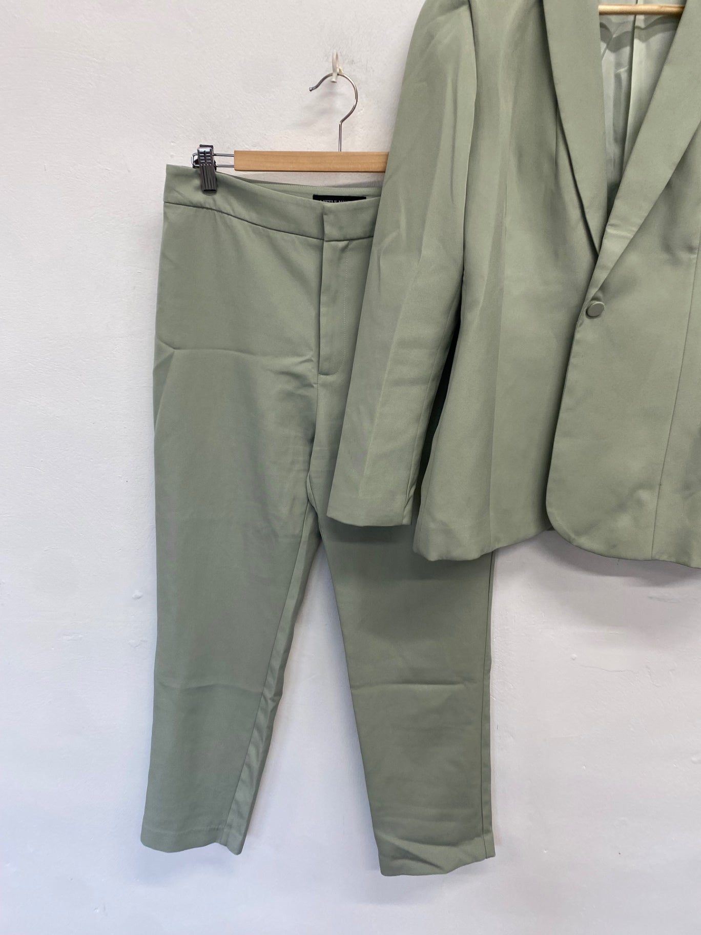 Stunning Little mistress Suit Set Uk 10 Mint Green AM564