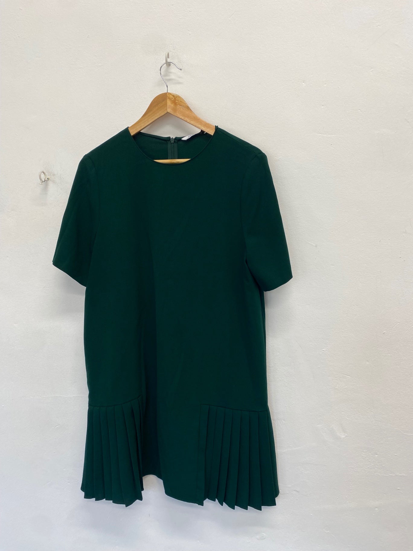 Stunning Zara Midi Dress UK 14 Dark Green pleated AM564